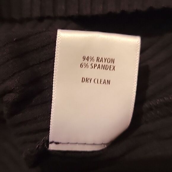 Bailey 44 ribbed off shoulder long sleeve top - Picture 6 of 6